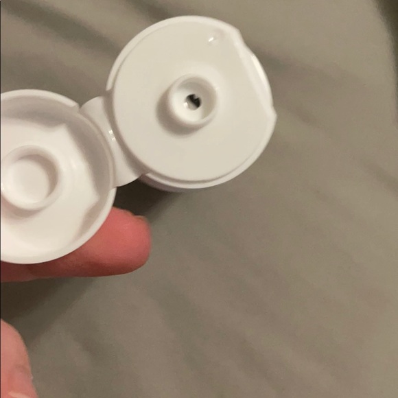 Face cleaner first aid beauty - Picture 3 of 3